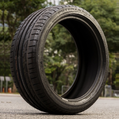 Pneu 245/45R19 98Y Potenza S001 Run Flat Original BMW Bridgestone